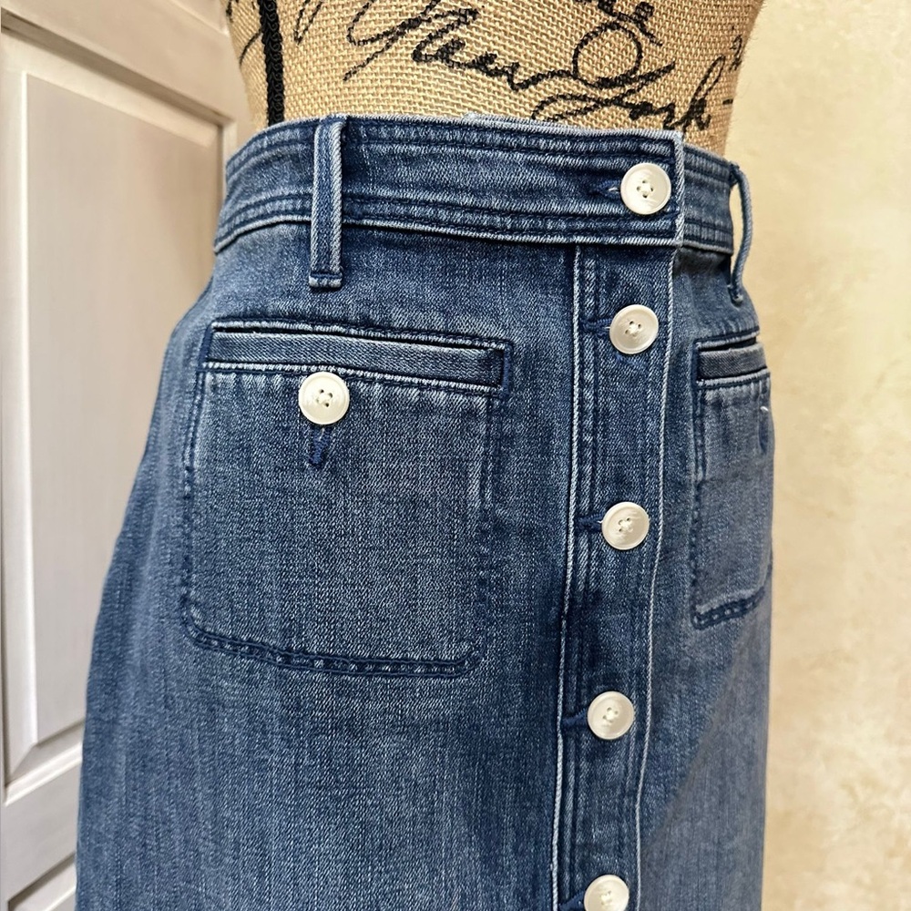 Women's Blue Denim Button-Front Jeans